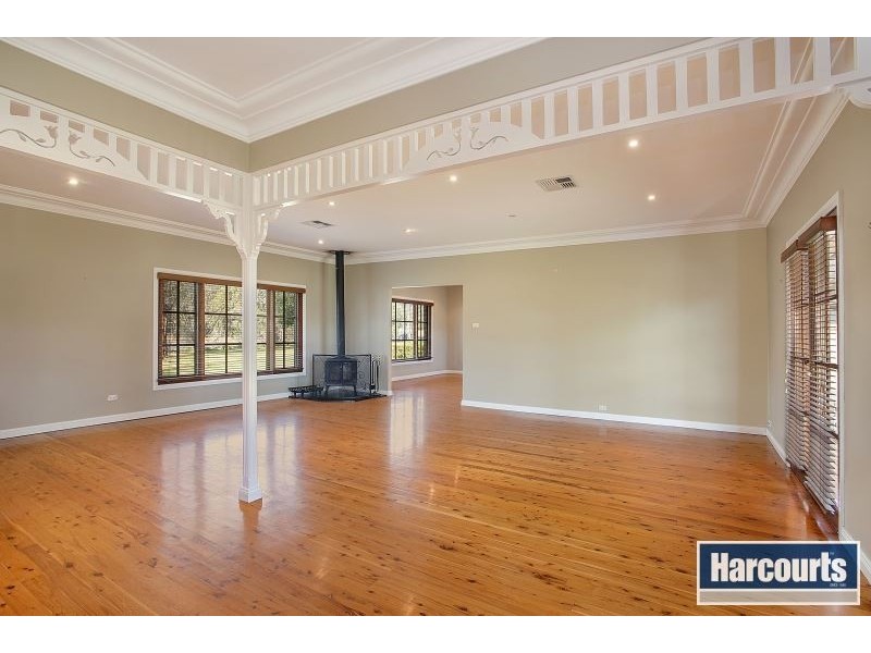 10 Victor Avenue, Kemps Creek NSW 2178