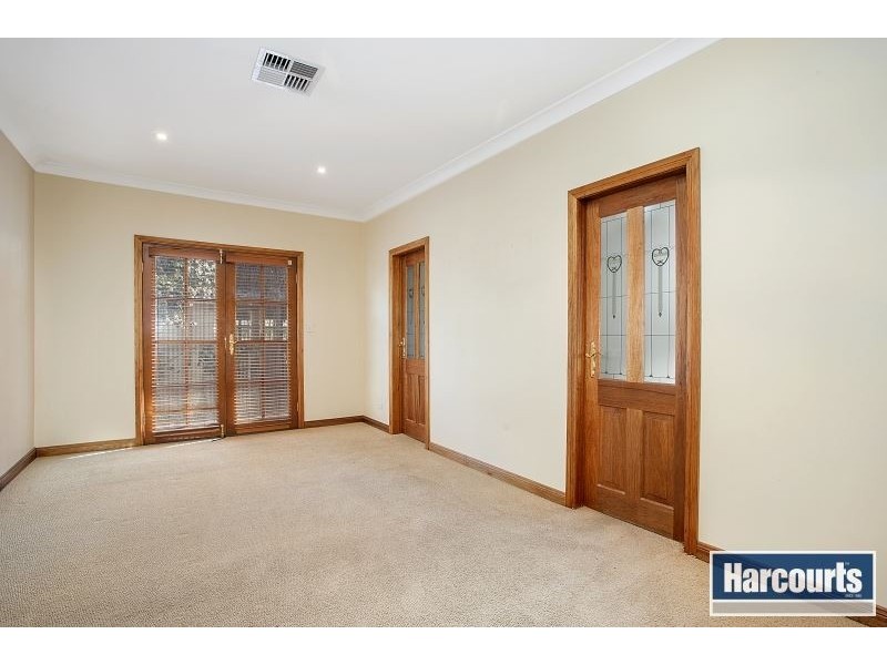 10 Victor Avenue, Kemps Creek NSW 2178