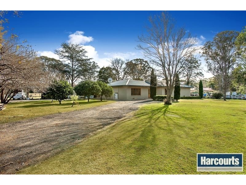 10 Victor Avenue, Kemps Creek NSW 2178