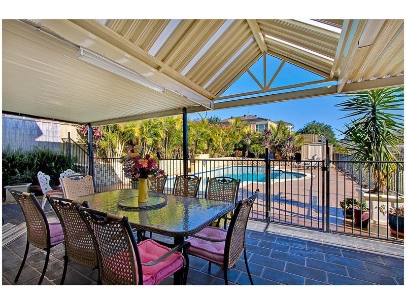 8 Paramount Crescent, Kellyville NSW 2155