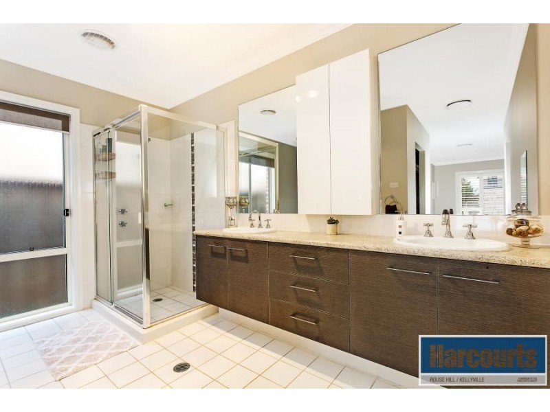 29 Rebellion Circuit, Beaumont Hills NSW 2155