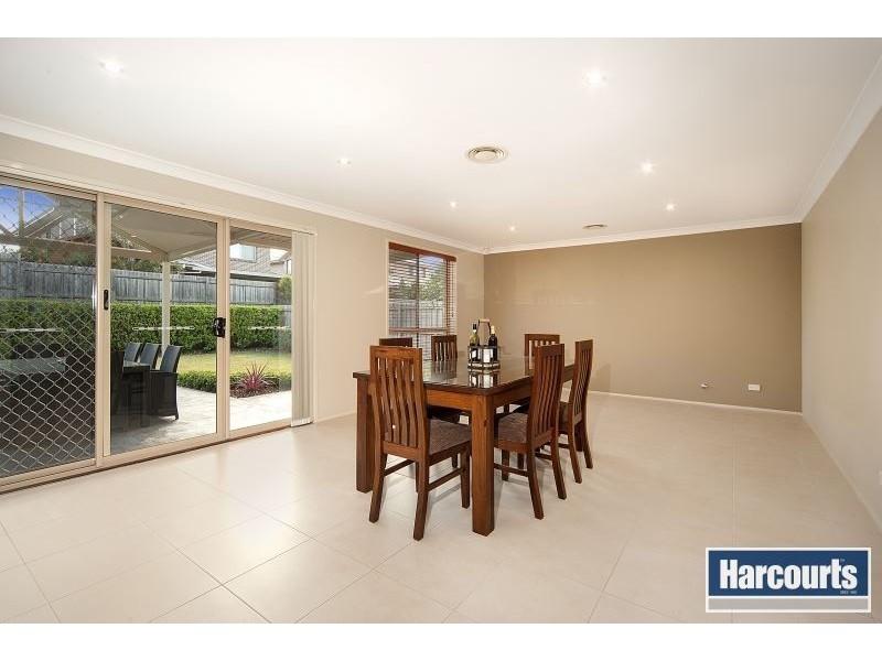 10 Ulmara Avenue, The Ponds NSW 2769