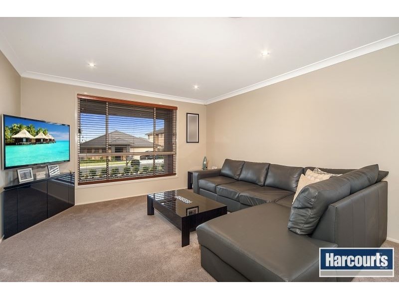 10 Ulmara Avenue, The Ponds NSW 2769