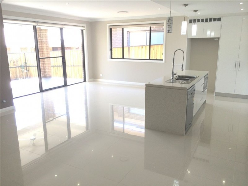 7 Fairfax Street, The Ponds NSW 2769