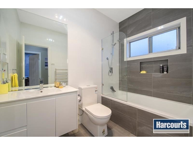 16 Oxley Street, Lalor Park NSW 2147