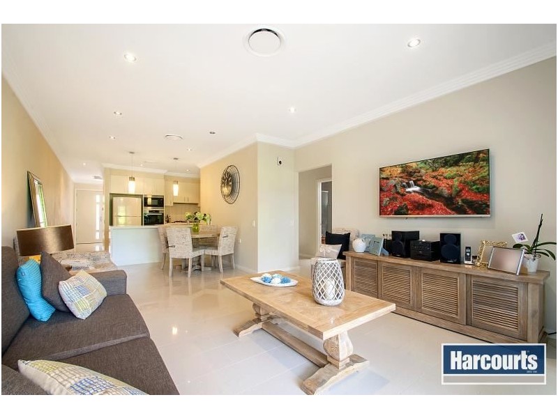 33/28 Rosebank Avenue, Dural NSW 2158