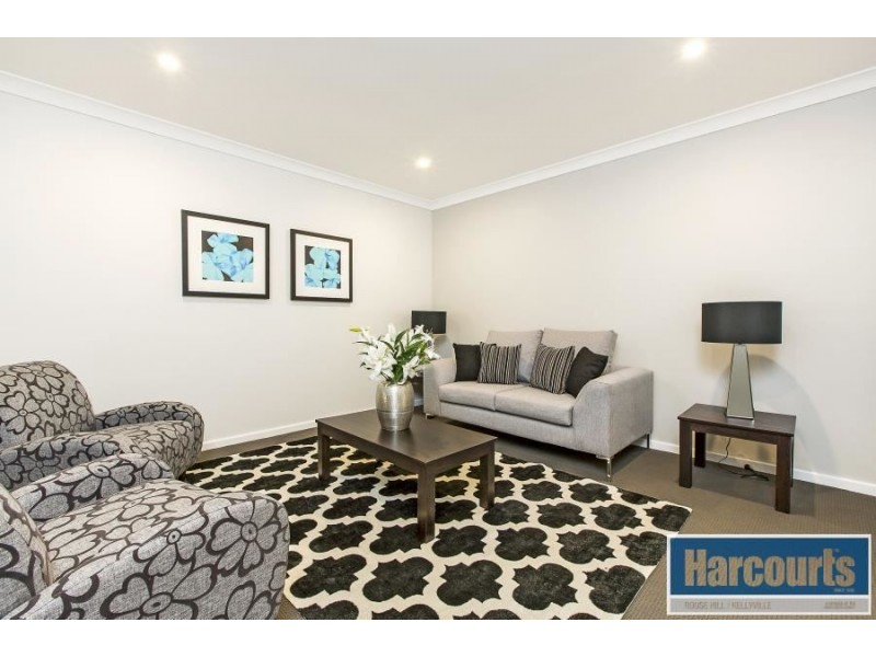 17 Springbrook Boulevard, Kellyville NSW 2155