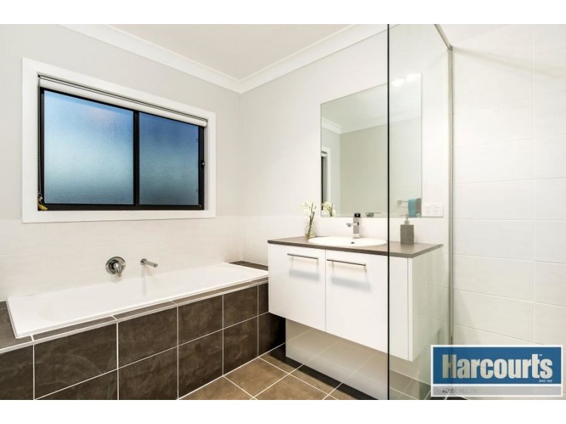 17 Springbrook Boulevard, Kellyville NSW 2155