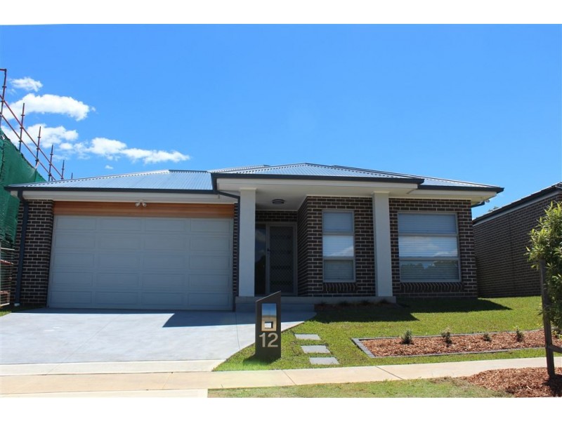 12 Bridgewater Crescent, Beaumont Hills NSW 2155