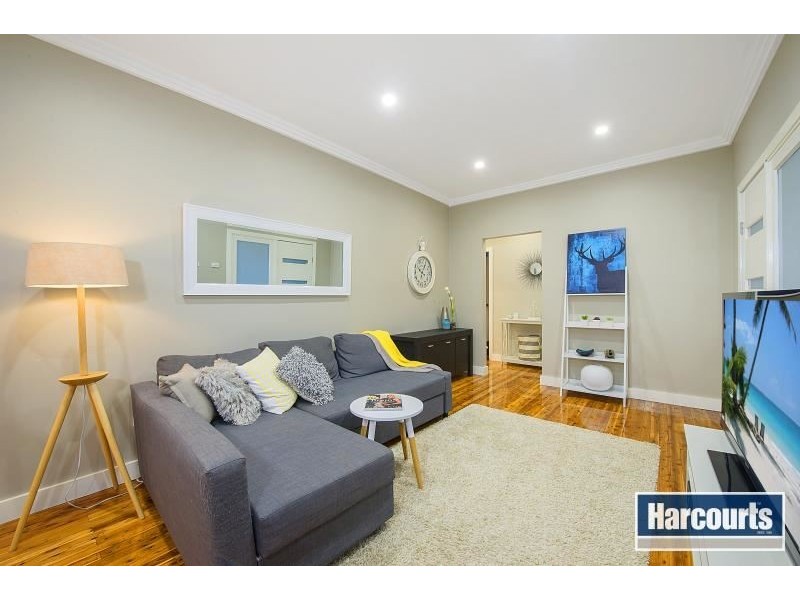 16 Oxley Street, Lalor Park NSW 2147