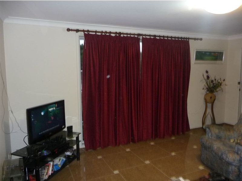 8 Balmain Place, Huntington Heights NSW 2767