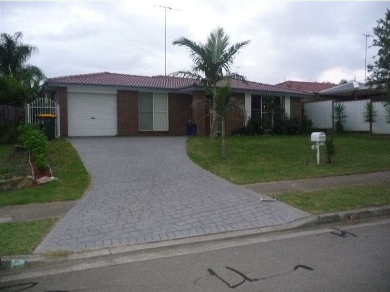 8 Balmain Place, Huntington Heights NSW 2767