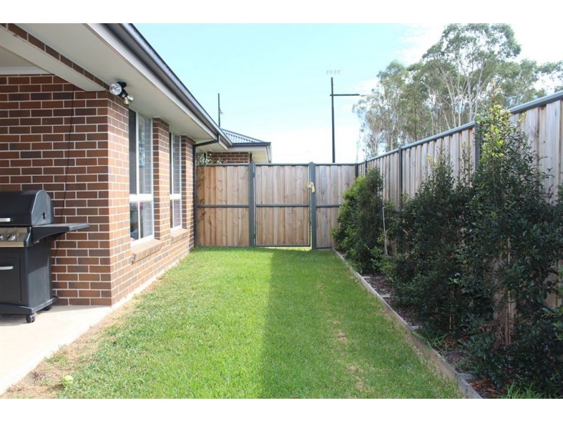 25 Estuary Crescent, The Ponds NSW 2769