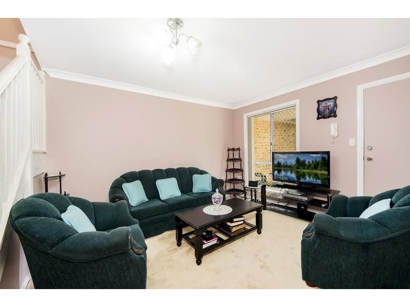8/59-61 Devenish Street, Greenfield Park NSW 2176
