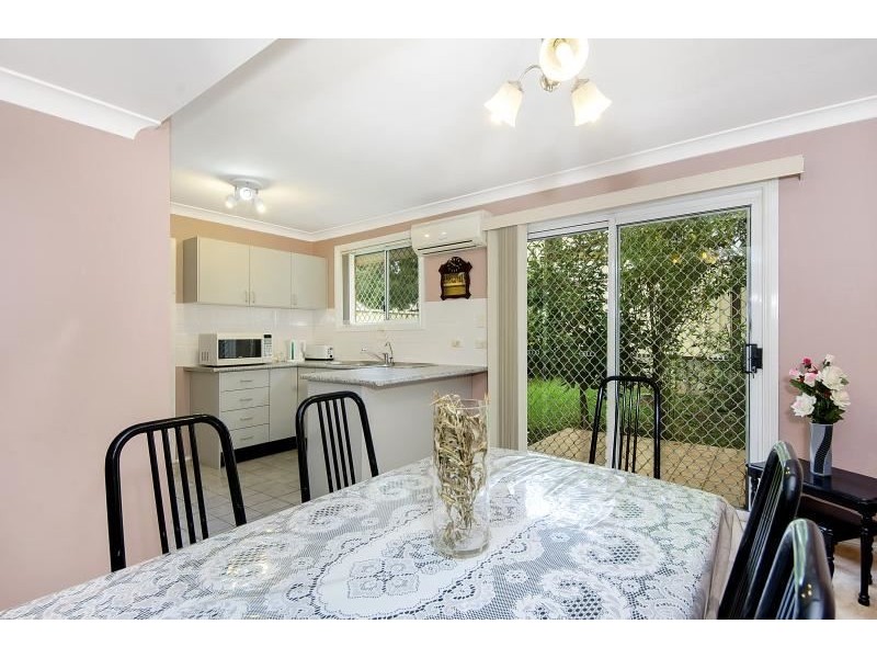 8/59-61 Devenish Street, Greenfield Park NSW 2176