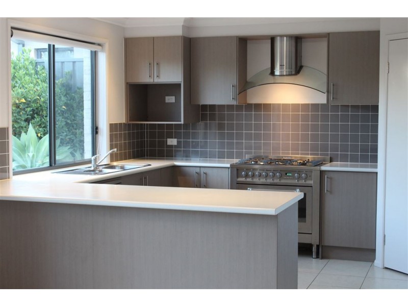 2 Rebellion Circuit, Beaumont Hills NSW 2155