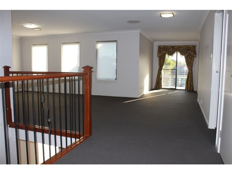 2 Rebellion Circuit, Beaumont Hills NSW 2155