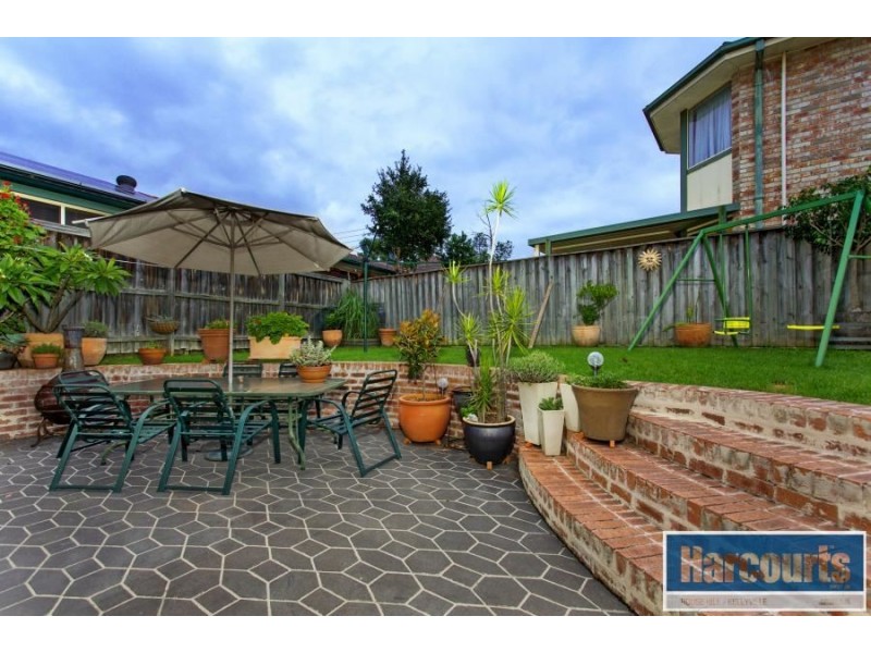 15 Kinchega Crescent, Glenwood NSW 2768