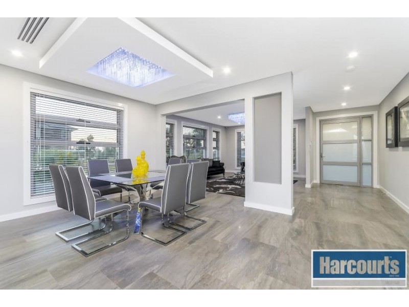 15 Lyrebird Crescent, The Ponds NSW 2769