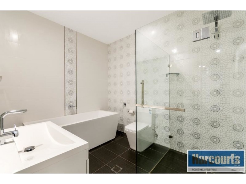 15 Lyrebird Crescent, The Ponds NSW 2769