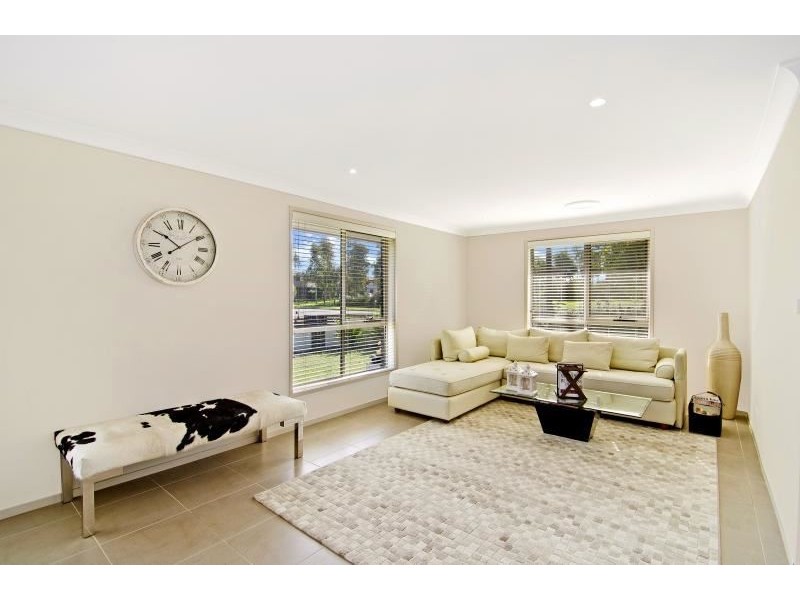 48 Ridgeline Drive, The Ponds NSW 2769