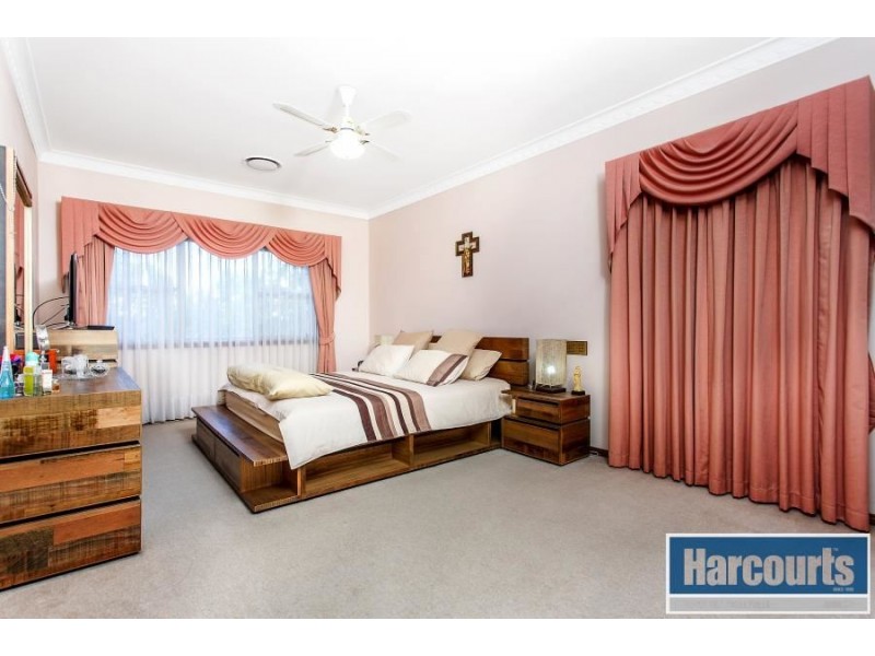 95 Amphitheatre Circuit, Baulkham Hills NSW 2153