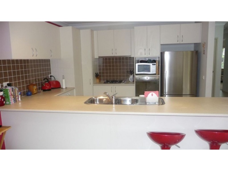 8 Seaford Cct, Kellyville Ridge NSW 2155