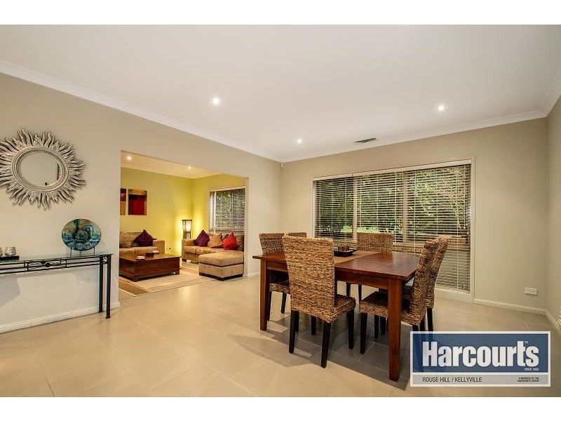 8 Highlands Way, Rouse Hill NSW 2155