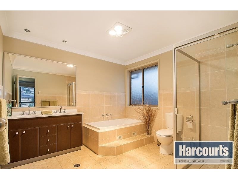 8 Highlands Way, Rouse Hill NSW 2155