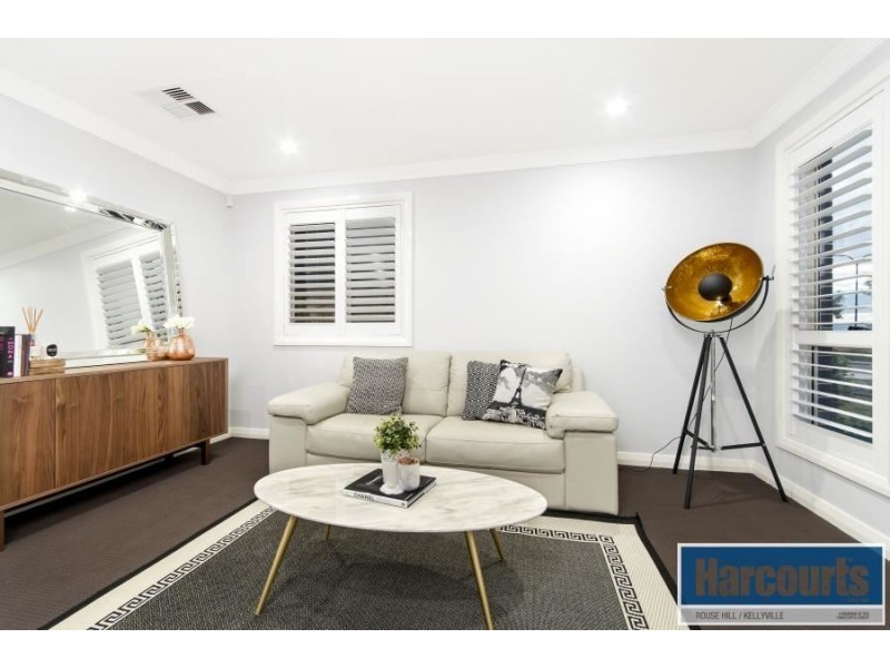 11 Lyrebird Crescent, The Ponds NSW 2769