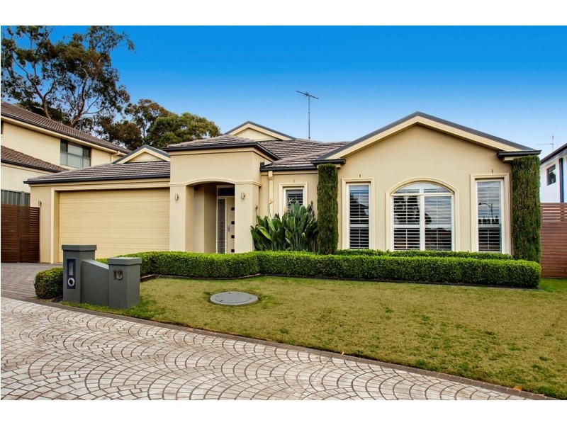 13 Honeyeater Crescent, Beaumont Hills NSW 2155