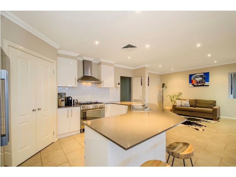 13 Honeyeater Crescent, Beaumont Hills NSW 2155