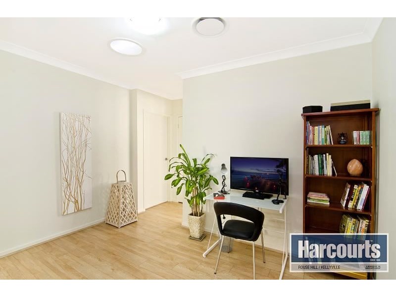 8 Holman Street, Kellyville NSW 2155