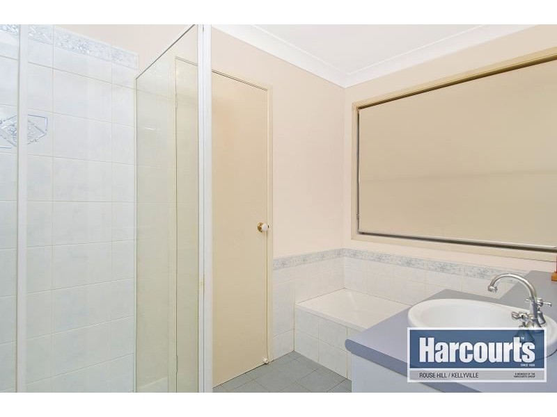 35 Canyon Drive, Stanhope Gardens NSW 2768