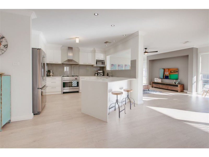 12 Tanunda Drive, The Ponds NSW 2769