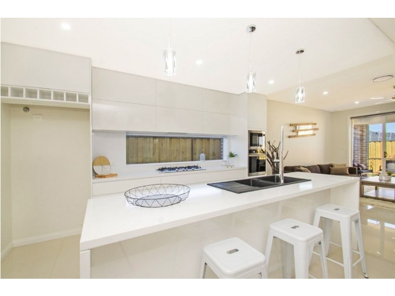 165 Riverbank Drive, The Ponds NSW 2769