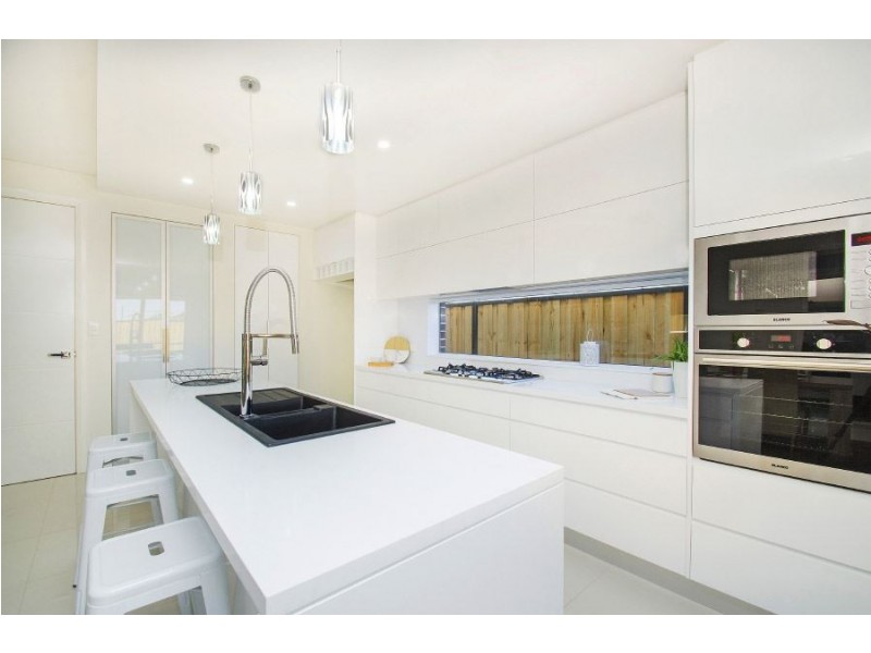 165 Riverbank Drive, The Ponds NSW 2769