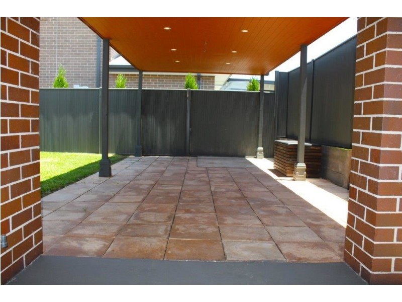 12 Clover Pl, The Ponds NSW 2769