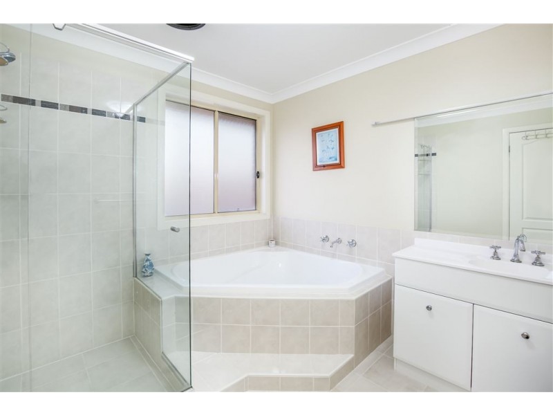 3 Deneden Ave, Kellyville Ridge NSW 2155