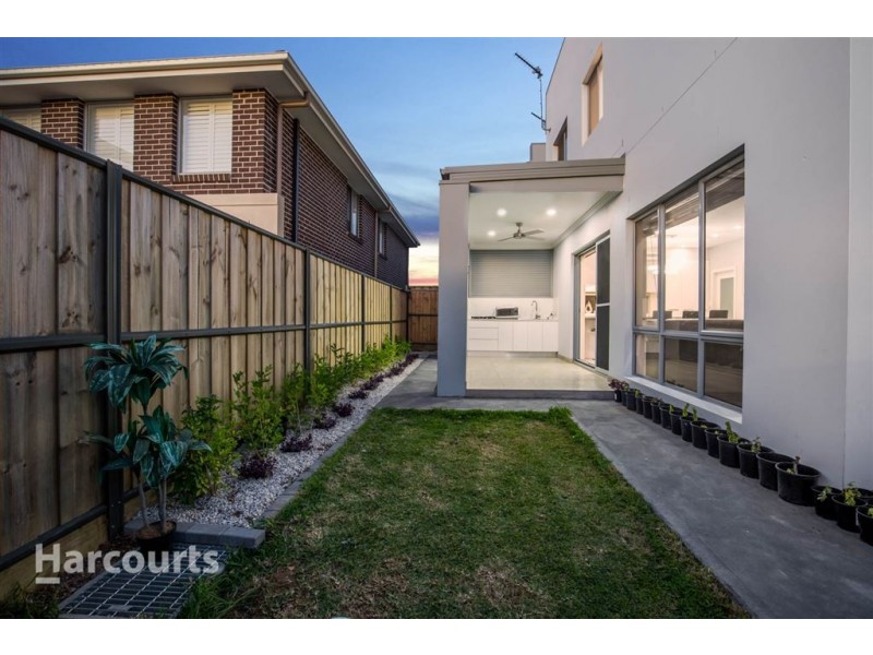 1 Lapstone Street, The Ponds NSW 2769