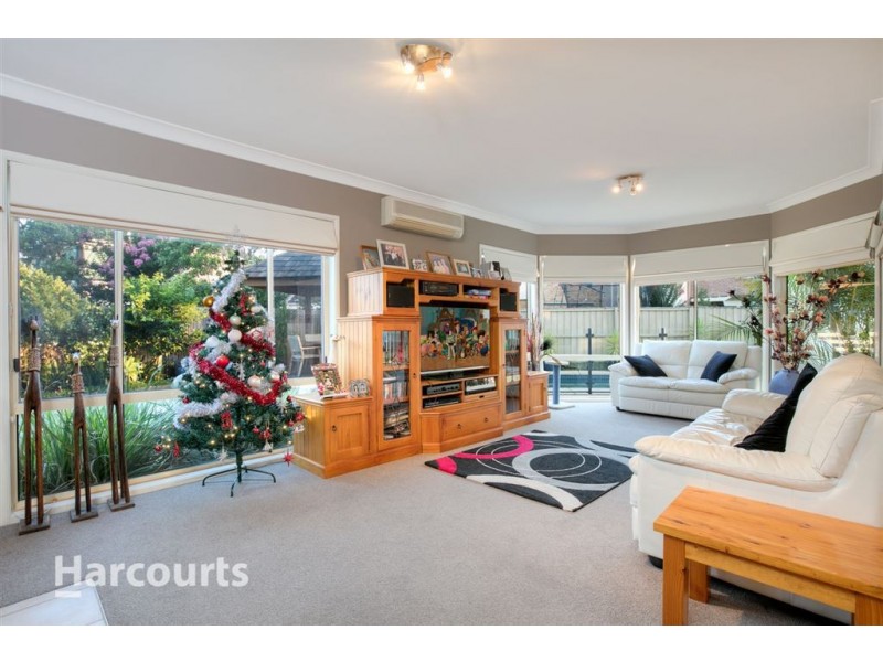 25 Fintry Court, Kellyville NSW 2155
