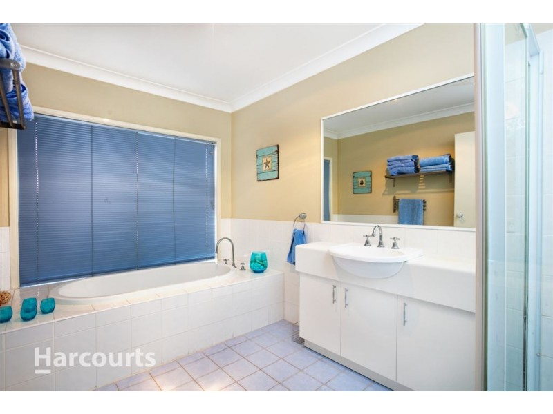 25 Fintry Court, Kellyville NSW 2155