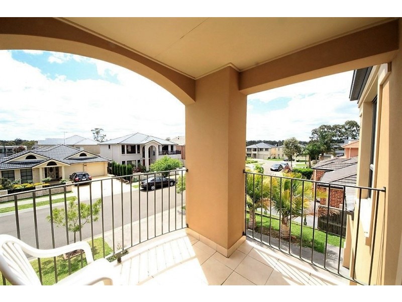 27 Rebellion Cct, Beaumont Hills NSW 2155