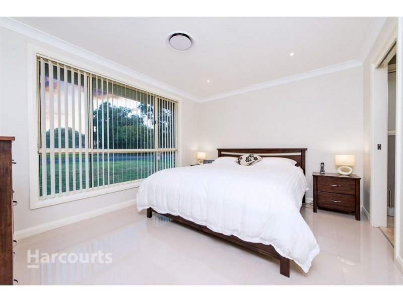 8 Olive Lee Street, Quakers Hill NSW 2763