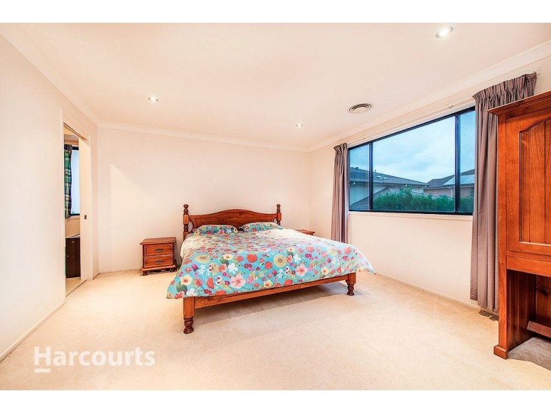 16 Townsend Circuit, Beaumont Hills NSW 2155