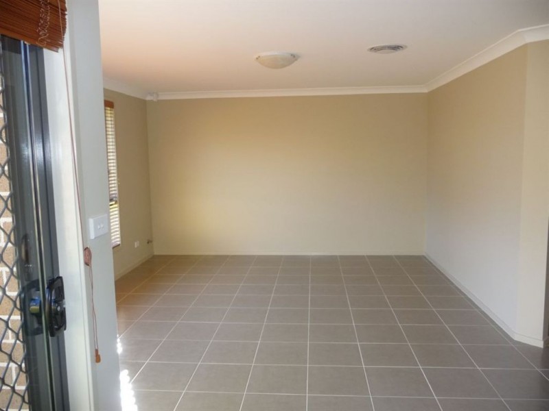 20 Adelong Parade, The Ponds NSW 2769