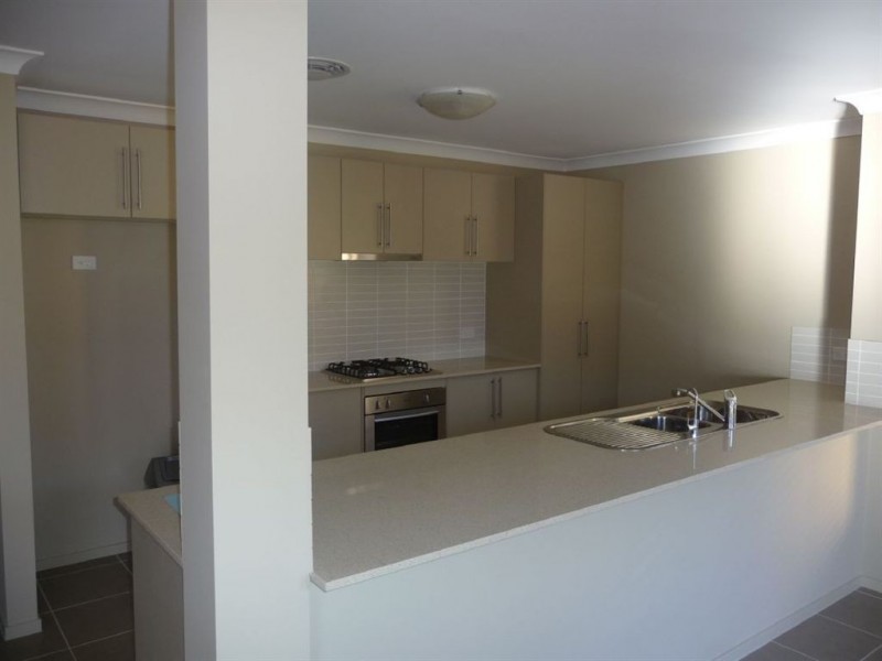 20 Adelong Parade, The Ponds NSW 2769