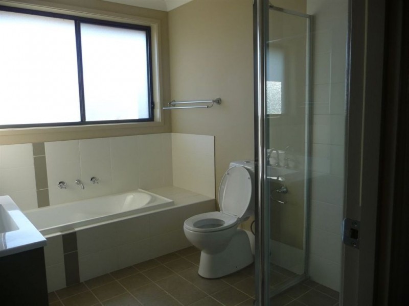 20 Adelong Parade, The Ponds NSW 2769