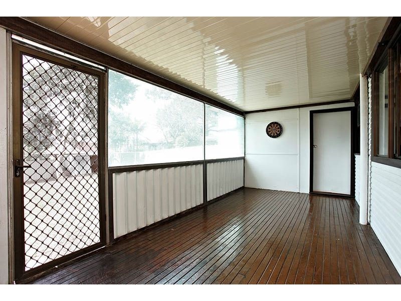 16 Noakes Parade, Lalor Park NSW 2147