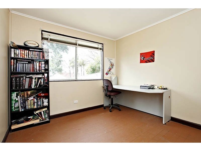 16 Noakes Parade, Lalor Park NSW 2147